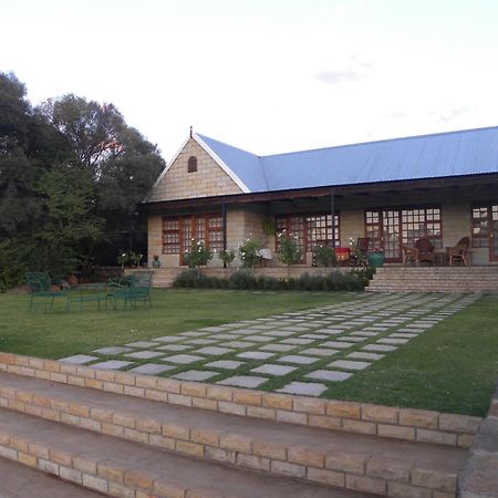 Olive Hill Country Lodge Bloemfontein Bagian luar foto