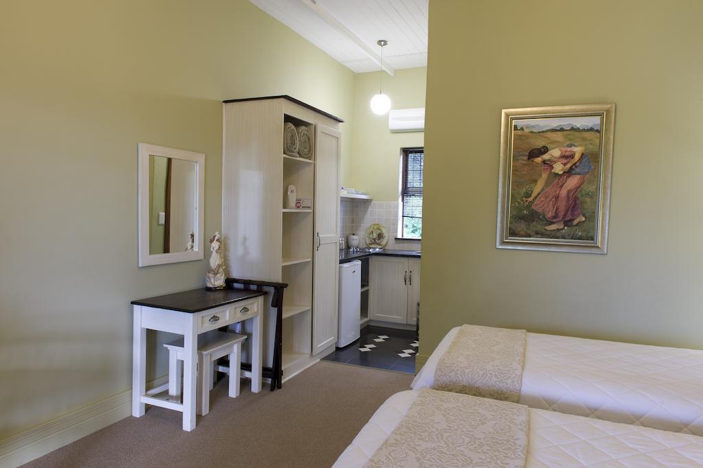 Olive Hill Country Lodge Bloemfontein Bagian luar foto