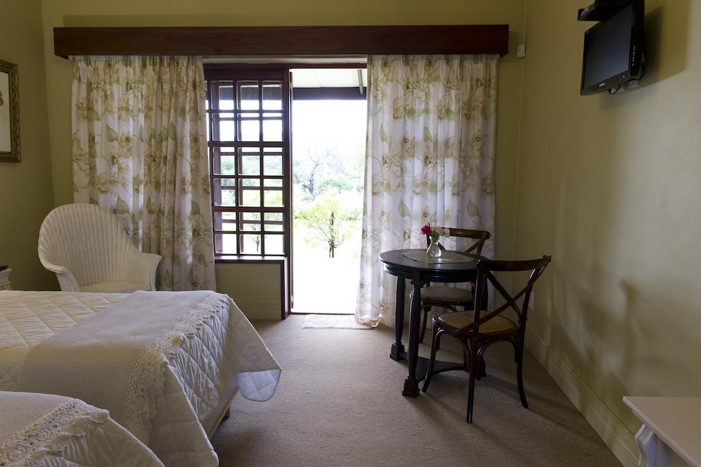 Olive Hill Country Lodge Bloemfontein Bagian luar foto