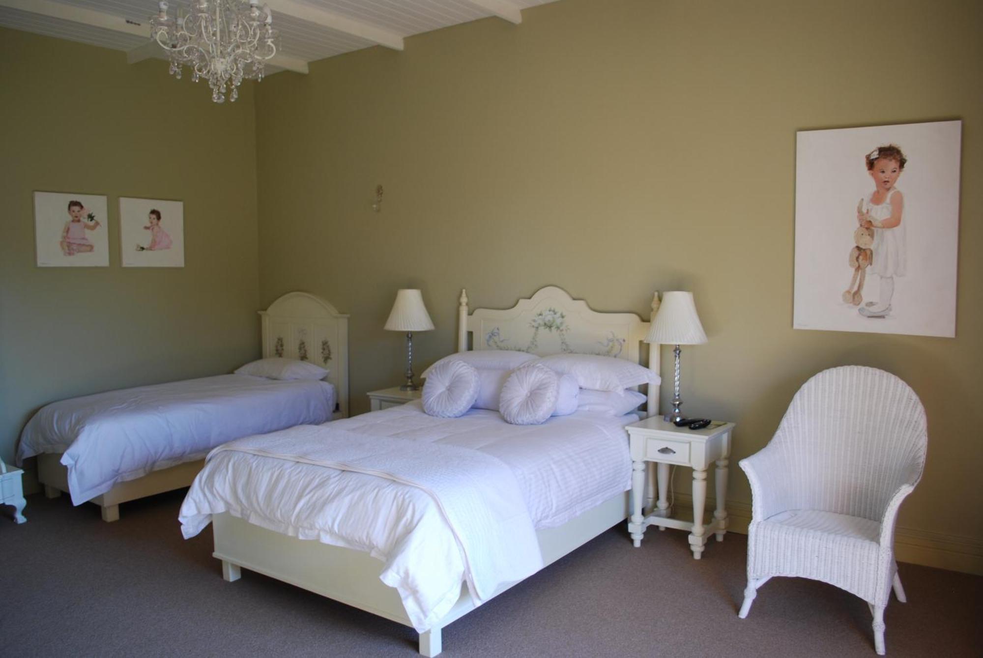 Olive Hill Country Lodge Bloemfontein Bagian luar foto